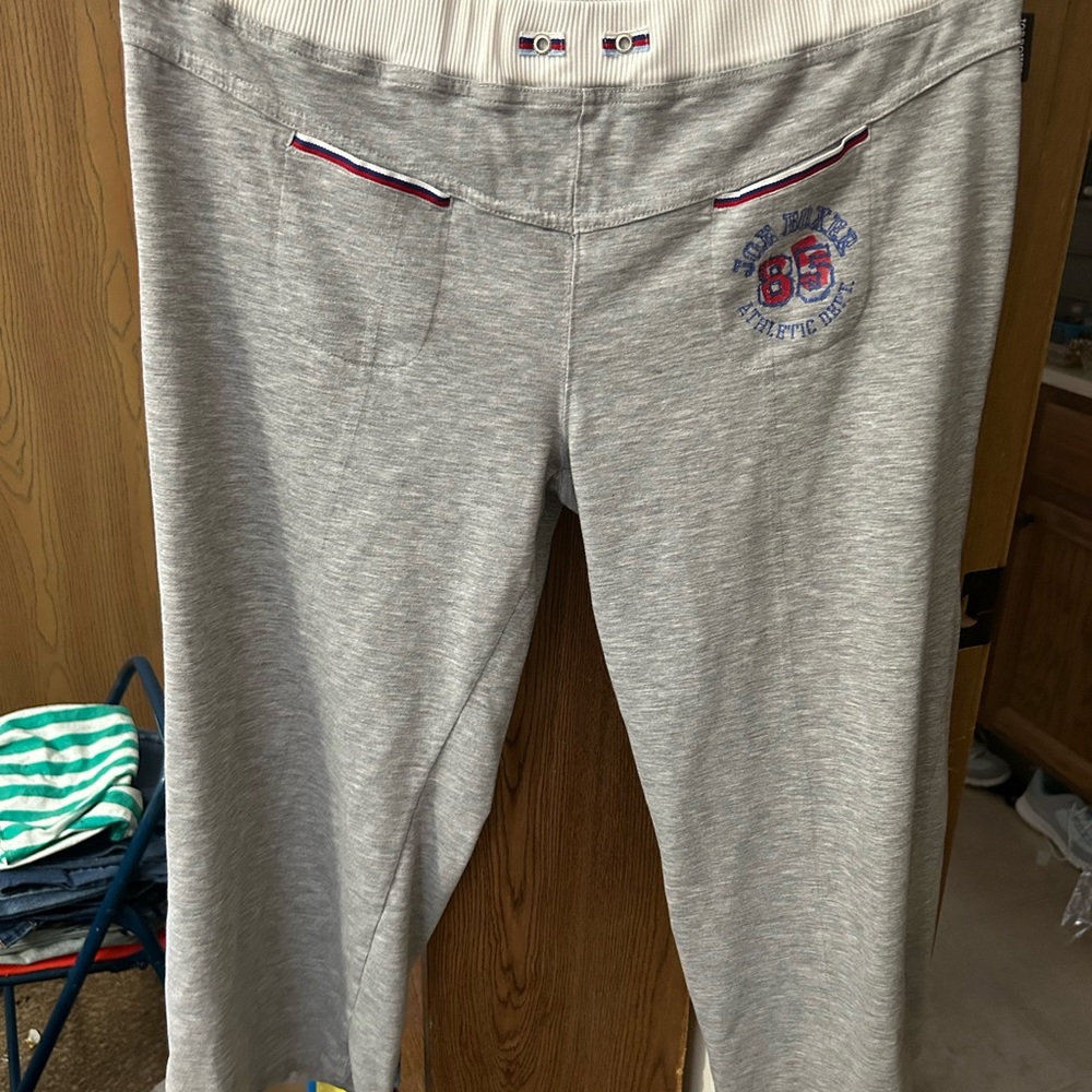 Women’s casual pants. Gray Joe boxer sweats